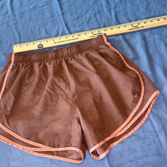 Nike Dri-FIT Women’s Running Shorts – Size XL - Picture 3 of 4